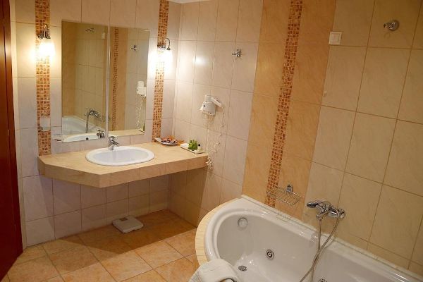 Hotel Nostos (Kastoria)